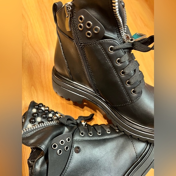 NWOT - Pearl Décor Combat Boots (Size 6 / US 6.5) * Black - Picture 5 of 11